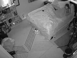 voyeurcam-hornyhostel-01