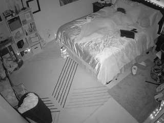 voyeurcam-hornyhostel-01