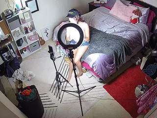 voyeurcam-hornyhostel-01