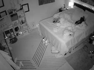 voyeurcam-hornyhostel-01