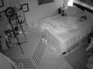 voyeurcam-hornyhostel-01