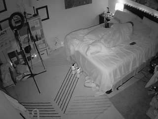 voyeurcam-hornyhostel-01
