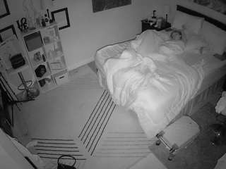 voyeurcam-hornyhostel-01