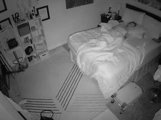 voyeurcam-hornyhostel-01