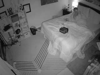voyeurcam-hornyhostel-01