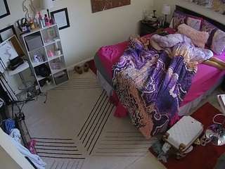 voyeurcam-hornyhostel-01
