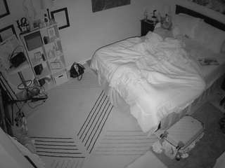 voyeurcam-hornyhostel-01