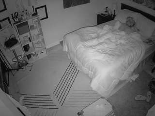 voyeurcam-hornyhostel-01