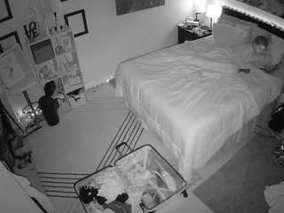voyeurcam-hornyhostel-01