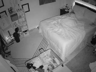 voyeurcam-hornyhostel-01