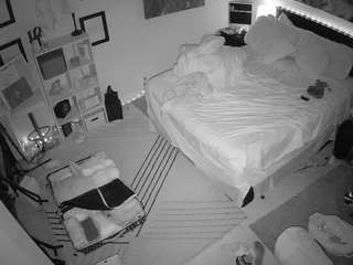 voyeurcam-hornyhostel-01
