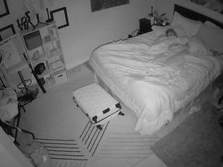 voyeurcam-hornyhostel-01