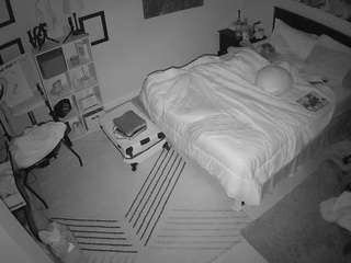 voyeurcam-hornyhostel-01