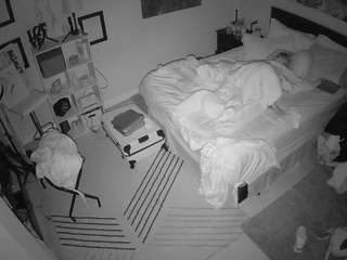 voyeurcam-hornyhostel-01