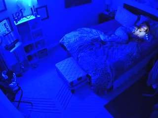 voyeurcam-hornyhostel-01