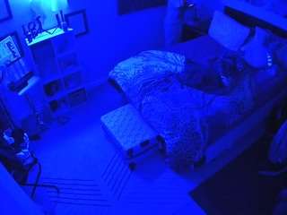 voyeurcam-hornyhostel-01