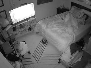 voyeurcam-hornyhostel-01