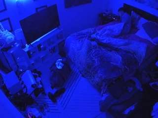 voyeurcam-hornyhostel-01