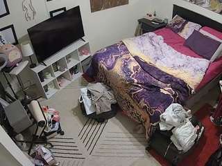 voyeurcam-hornyhostel-01