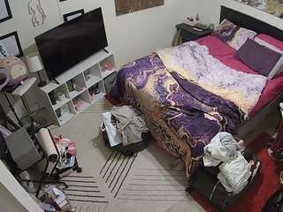 voyeurcam-hornyhostel-01