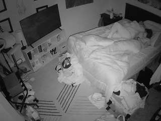 voyeurcam-hornyhostel-01