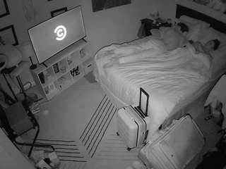 voyeurcam-hornyhostel-01