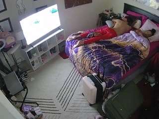 voyeurcam-hornyhostel-01