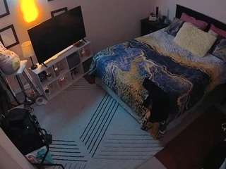 voyeurcam-hornyhostel-01