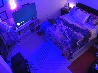 voyeurcam-hornyhostel-01