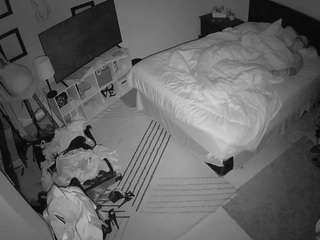 voyeurcam-hornyhostel-01