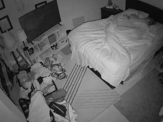 voyeurcam-hornyhostel-01