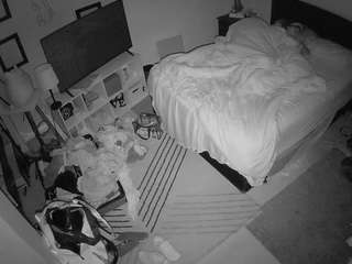 voyeurcam-hornyhostel-01