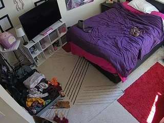 voyeurcam-hornyhostel-01