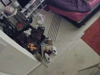 voyeurcam-hornyhostel-01 live cam profile