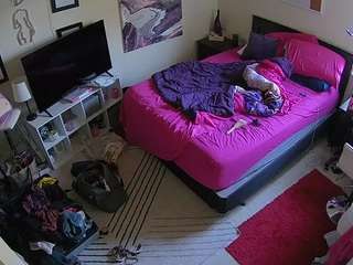 voyeurcam-hornyhostel-01 live cam profile