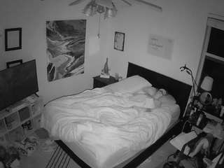 voyeurcam-hornyhostel-01