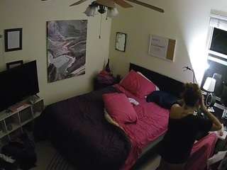 voyeurcam-hornyhostel-01