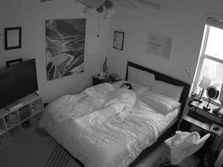 voyeurcam-hornyhostel-01