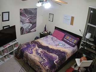 voyeurcam-hornyhostel-01 - Live HD Webcam