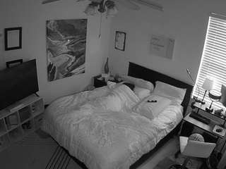 voyeurcam-hornyhostel-01
