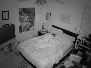 voyeurcam-hornyhostel-01