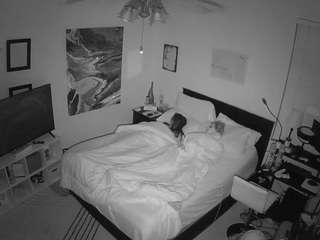 voyeurcam-hornyhostel-01