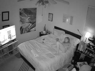 voyeurcam-hornyhostel-01