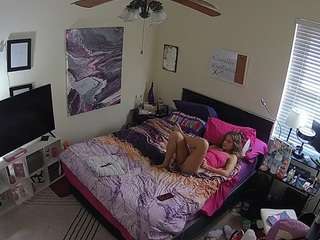 voyeurcam-hornyhostel-01