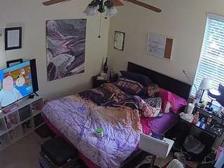 voyeurcam-hornyhostel-01