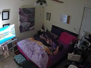 voyeurcam-hornyhostel-01