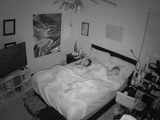 voyeurcam-hornyhostel-01