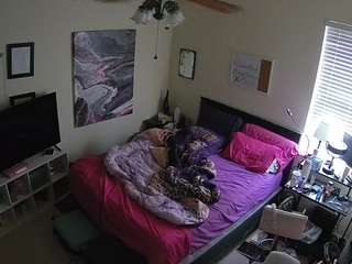 voyeurcam-hornyhostel-01
