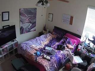 voyeurcam-hornyhostel-01