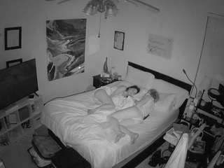 voyeurcam-hornyhostel-01